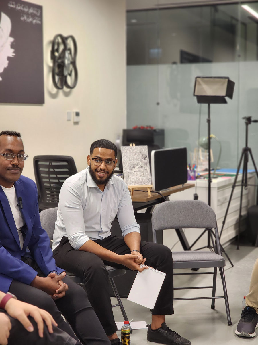 في خضمّ عالمٍ من الخيال اللامحدود - Additional Image